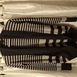 Premise cardigan sweater Small 💜💜💜💜💜